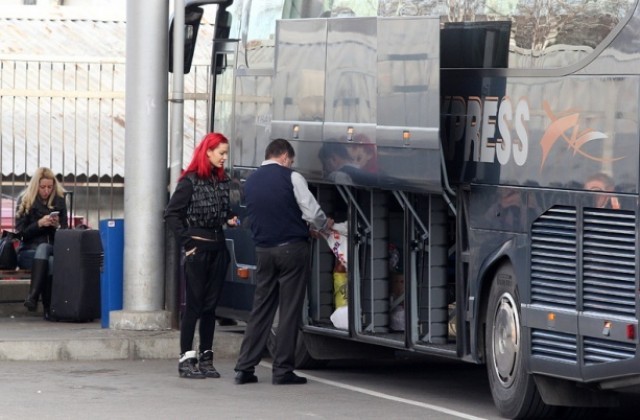 Самоделката, открита в автобусa от Прага за Варна, трябвало да го подпали