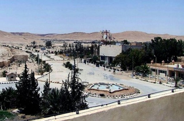 Ужас в Палмира: Джихадисти претърсват къщи и избиват хора