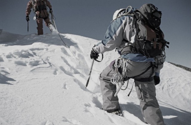 3 юни: За първи път е алпинисти покоряват осемхилядник - връх Анапурна