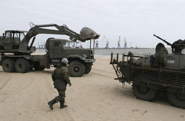 Украински патрулен катер се взриви в Азовско море край Мариупол