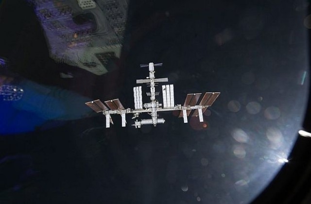 МКС избегна сблъсък с космически боклук