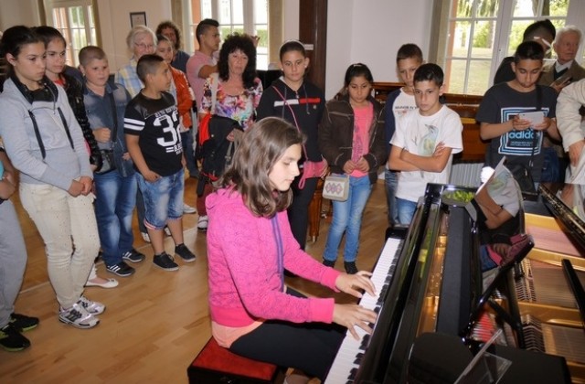 Деца от социално слаби семейства изнесоха концерти в Германия