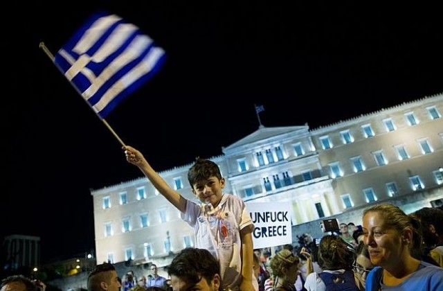Гърците казаха не на референдума, а сега накъде?