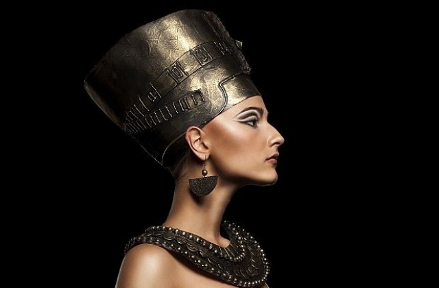 Грозен бюст на Нефертити ядоса египтяните