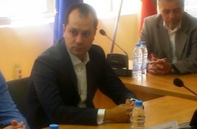 Цветан Цветанов: Посланието на ГЕРБ към младите с кандидатурата на Калин Каменов за кмет е: „Върнете се във Враца