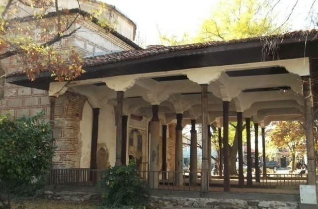 Община Карлово иска Куршум джамия да стане паметник на културата от национално значение