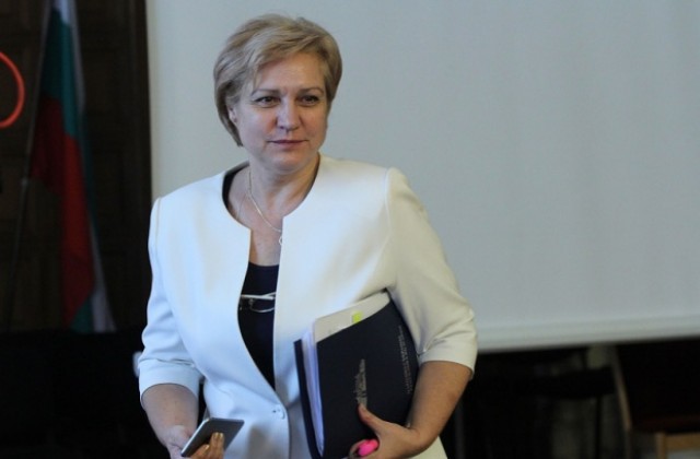 Менда Стоянова защити предложението на шефа на БНБ за подуправителите
