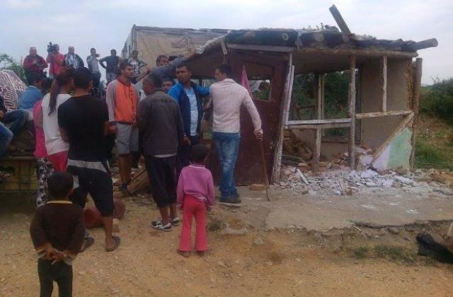 Премахват още 102 ромски къщи в Гърмен
