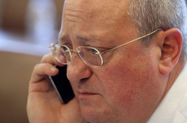 Министър Танев няма да напуска, ако РБ оттегли подкрепата си за кабинета
