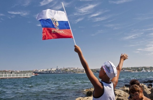 Френски депутати на визита в Крим, дипломат №1 в Париж е шокиран