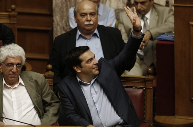 Гръцкият парламент прие втория пакет мерки за реформи