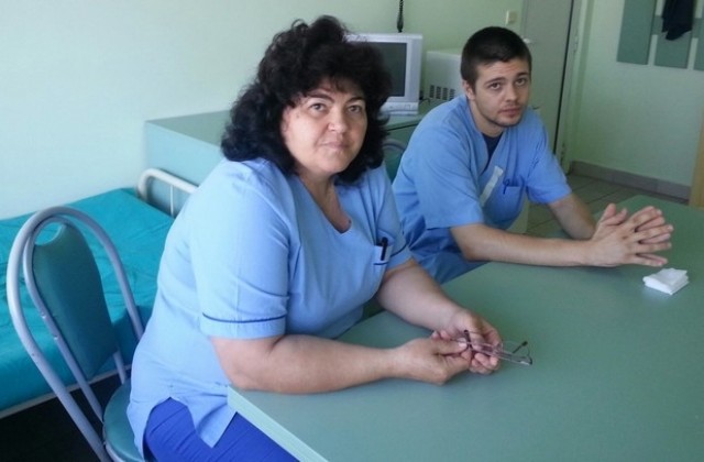 Бъдещи лекари работят безвъзмездно в МБАЛ Бургас