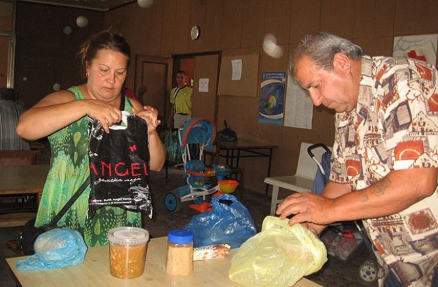 Проект „По-бързо приготвена храна в Домашен социален патронаж в община Мездра