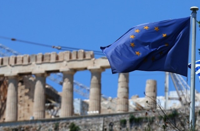 МВФ няма да участва в спасителната програма за Гърция