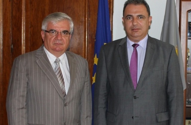 Посланикът на Азербайджан се срещна с кмета на Плевен