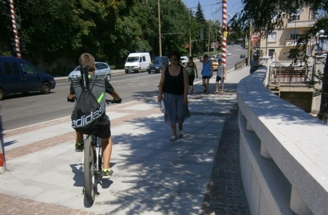 Внимавайте за деца с велосипеди на пътя, съветват от полицията след инцидент в Габрово