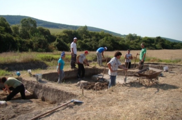 Музеят проведе археологически разкопки до с.Бъзовец