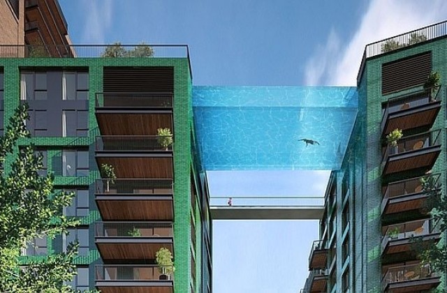Бихте ли плували в прозрачен басейн в небето?