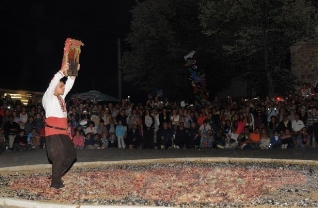 Фестивал на фолклорната носия в Жеравна