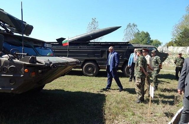 Борисов похвали военните за успешно проведеното учение край Шабла (СНИМКИ)