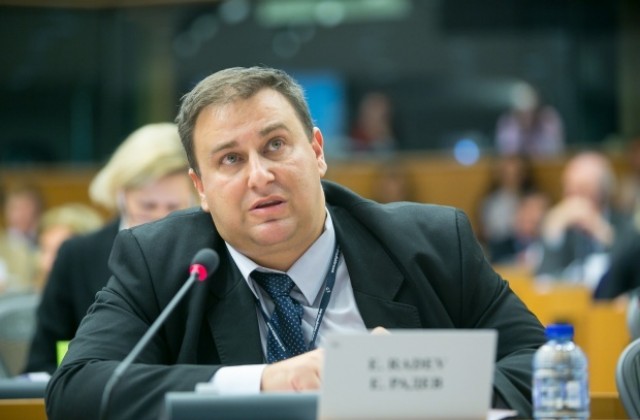 Евродепутатът Емил Радев ще открие Европейски информационен център във Варна