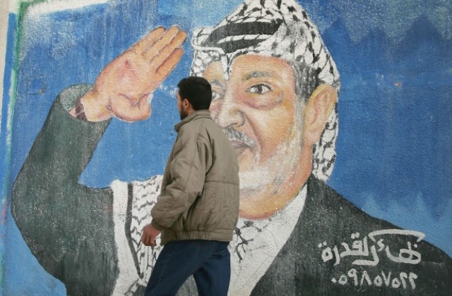 Франция прекрати разследването на смъртта на Ясер Арафат