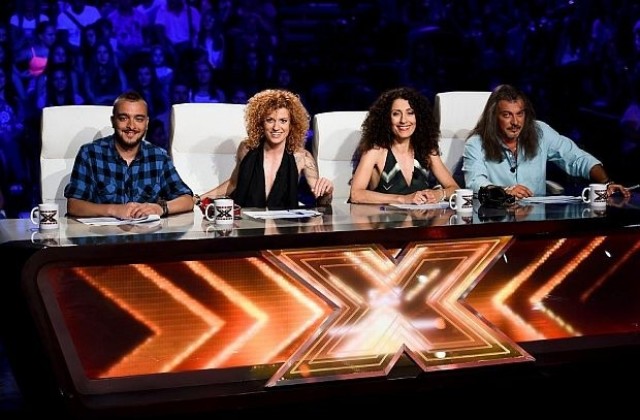 Две водещи, четирима ментори и изпитание на шестте стола в X Factor