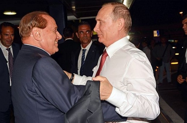 Старите приятели Путин и Берлускони се срещнаха в Крим