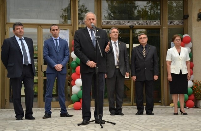 Кметът Милев поздрави студенти и преподаватели в Сливен за старта на новата академична година