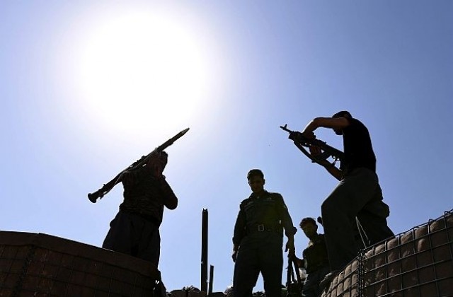Талибаните на път да превземат ключовия афганистански град Кундуз