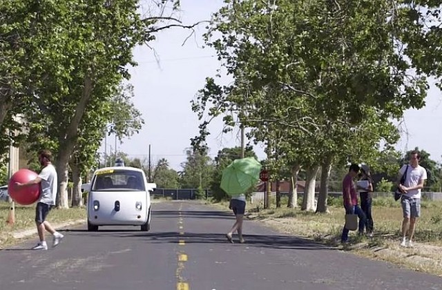 Google утрои колите без шофьор по улиците на Калифорния