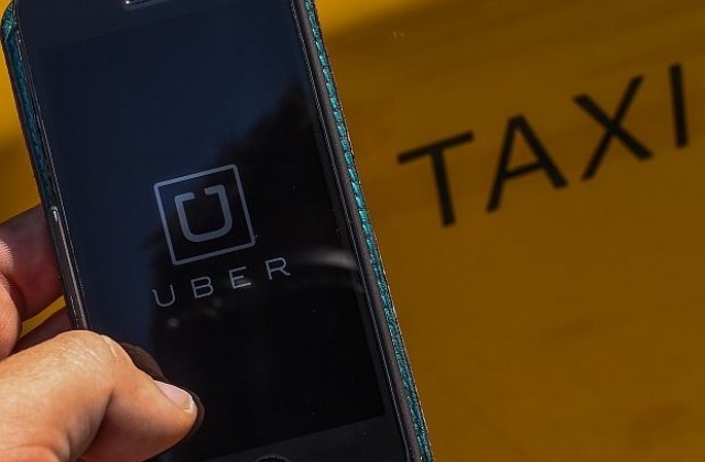 Тръгна петиция срещу спирането на Uber