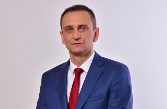 Валентин Ламбев: Запазвам данъците. Предлагам социален бюджет