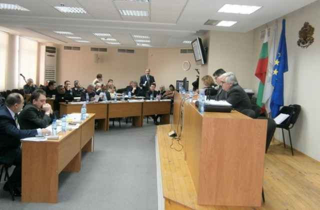 Общинският съвет заседава последно за мандат 2011-2015 г.