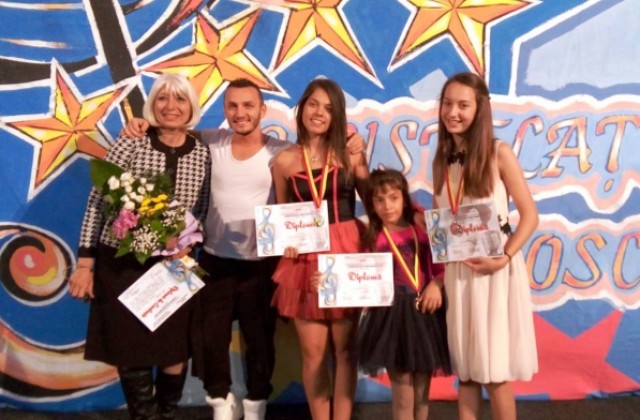 Три награди за талантите на Свищов и В. Търново от най-стария конкурс за млади изпълнители в Румъния