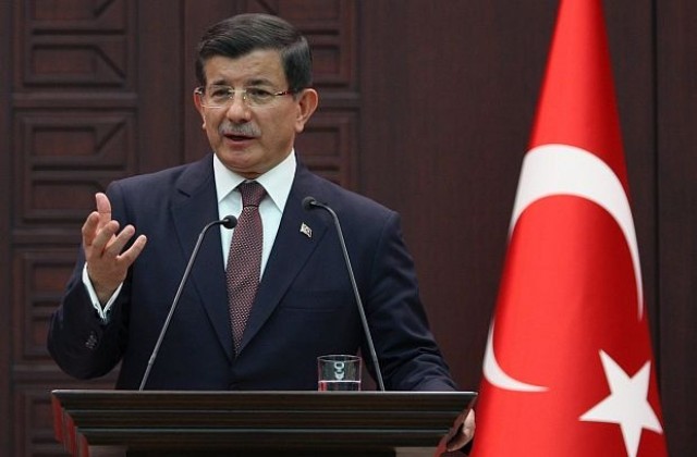 Давутоглу: Турция и „Ислямска държава“ имат „360-градусови различия“