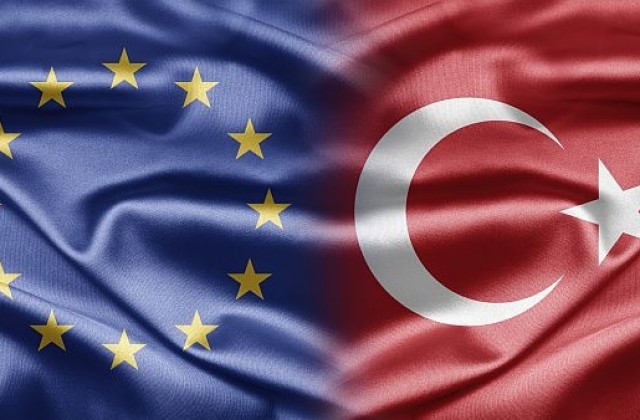 Турция иска визови облекчения и 3 млрд. евро помощ от ЕС