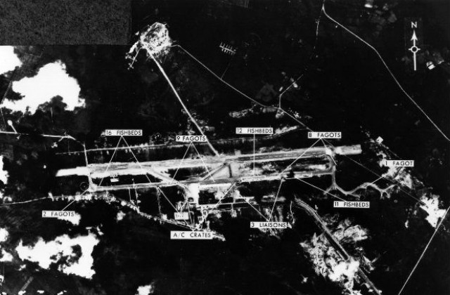 27 октомври: В разгара на Карибската криза съветска ракета сваля шпионски самолет над Куба