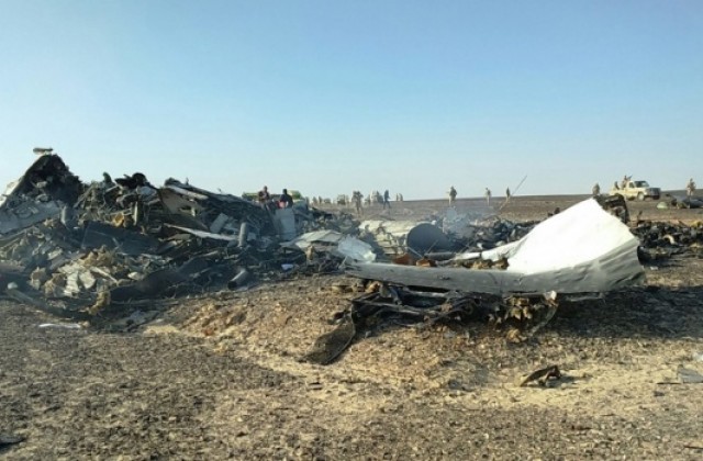 Египетските власти ще разследват авиокатастрофата в Синай