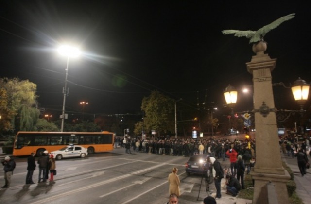 Полицаи отново излязоха на протести из цялата страна (СНИМКИ)