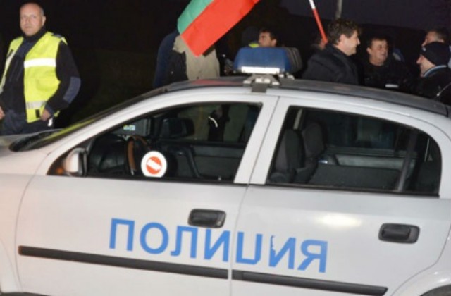 Край Плевен се събраха на протест стотици полицаи
