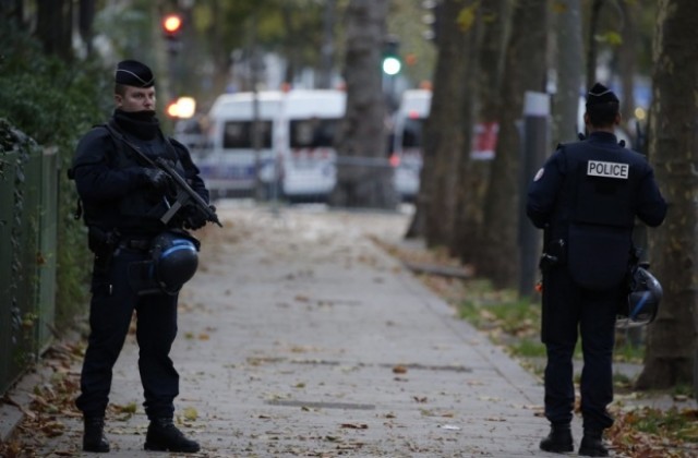 Скръб след кървавите атаки в Париж