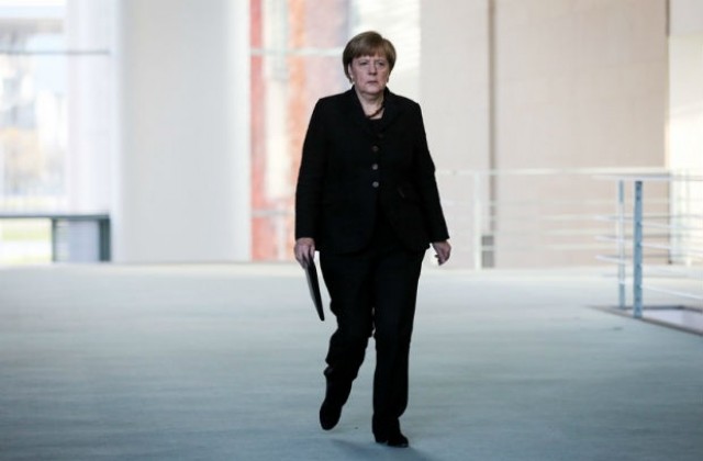 Германия ще води битка с тероризма редом с Франция