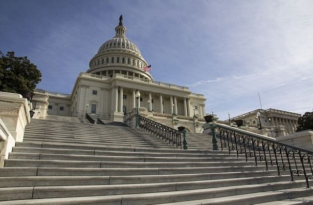 Камара в US Конгресa одобри ограничаване на достъпа на сирийски бежанци до САЩ