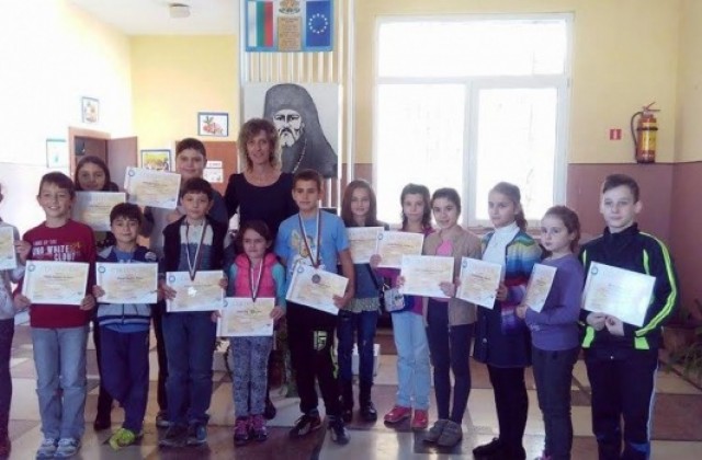 Лясковски математици завоюваха медали от престижно състезание
