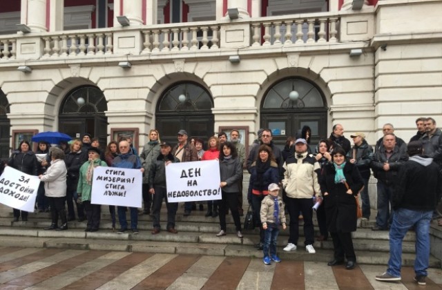 Русенска опера излезе на протест
