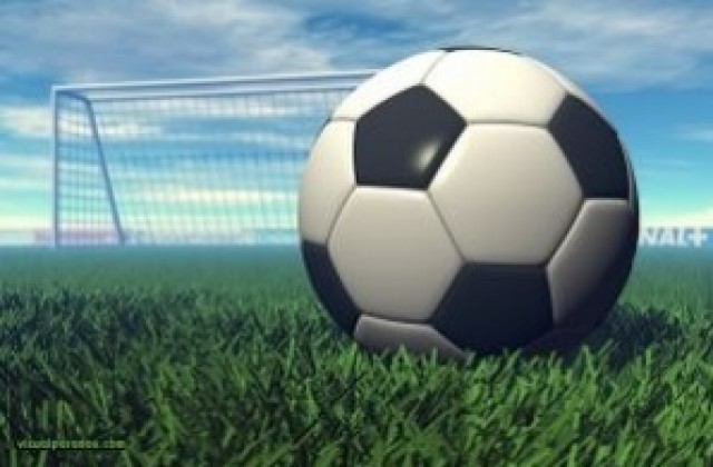 Петнадесет отбора мерят сили в общинските ученически игри по футбол