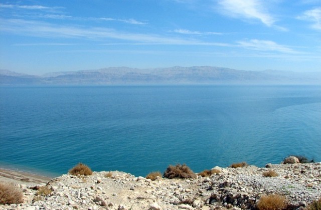 Предлагат лечение на псориазис на Мъртво море с пари от здравната каса