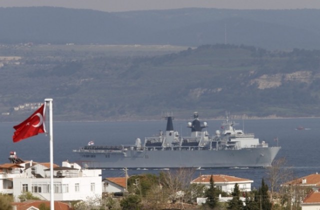 Руски и турски кораби на косъм от сблъсък в Егейско море