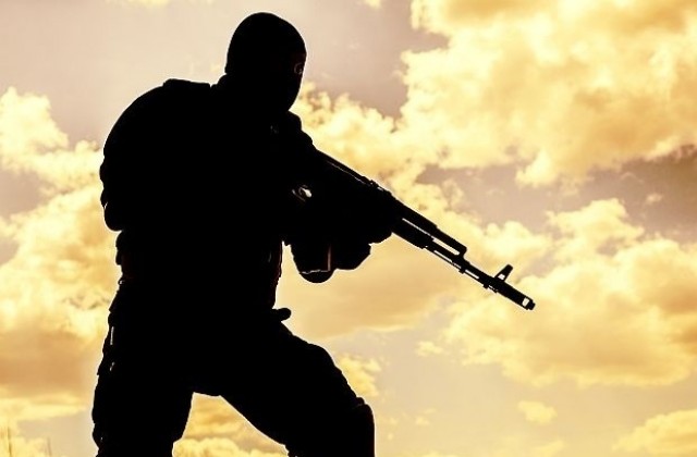 Ислямска държава набира бойци по радиото